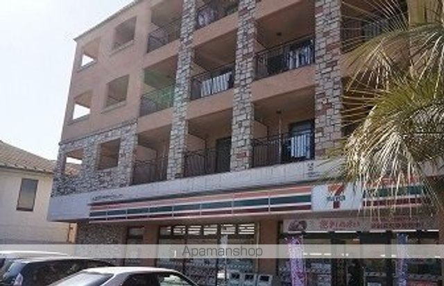 コンビニ　セブンイレブン（コンビニ）まで449m