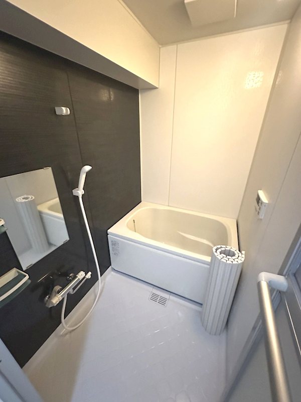 バス・シャワールーム　追焚機能付きオートバス