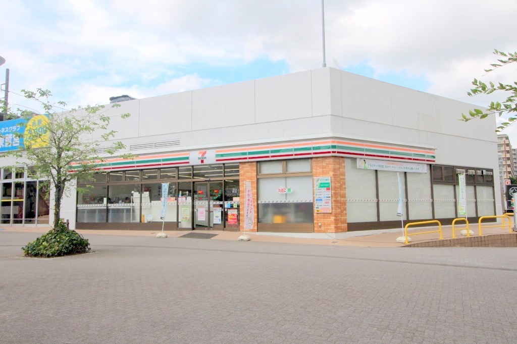 コンビニ　セブンイレブン（コンビニ）まで1200m