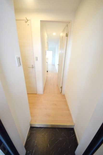 玄関　★大容量靴箱付きの玄関です★