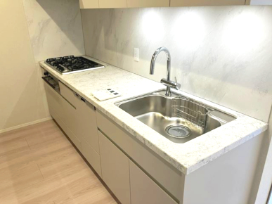 キッチン　NK青山ホームズ               ※別部屋参考写