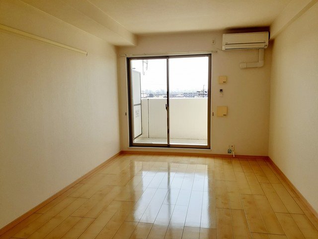 居室・リビング　使いやすい居間です