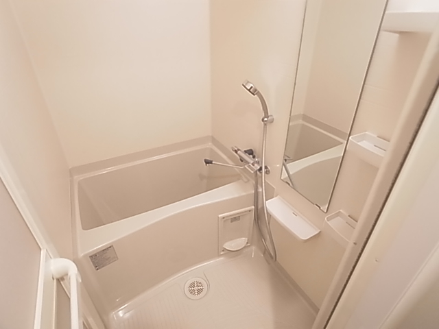 バス・シャワールーム　バスルーム