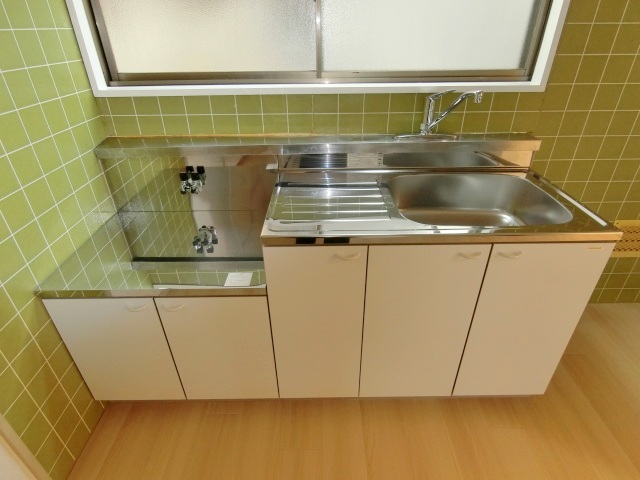 キッチン　お問合せはシティホーム海田センター　082-821-2227