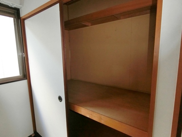 収納　お問合せはシティホーム海田センター　082-821-2227