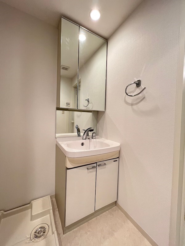 洗面設備　使いやすい洗面所です