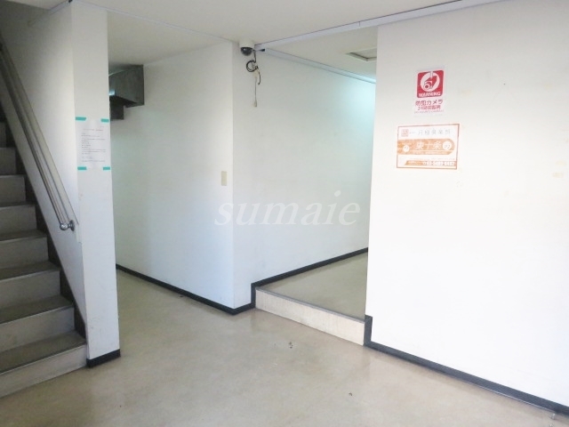 ロビー　キレイに管理されています☆