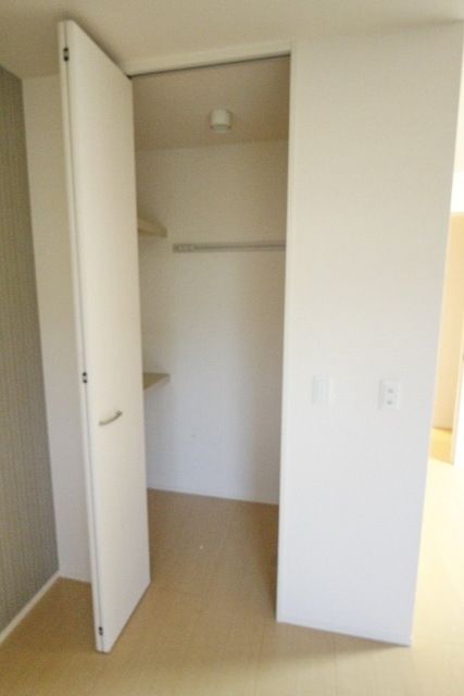 その他設備　たくさん収納できるウォークインクローゼット