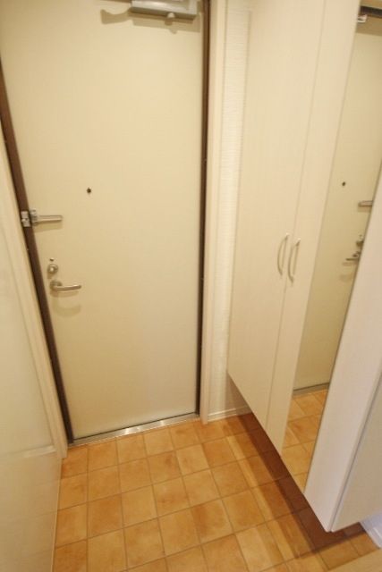 玄関　シューズボックス完備の玄関