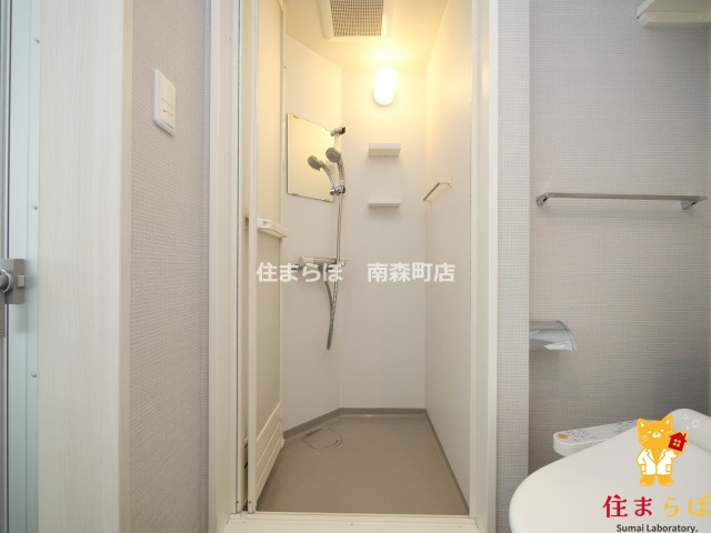 バス・シャワールーム　「見た目じゃなく、心に“しっくりくる”を大切に。」