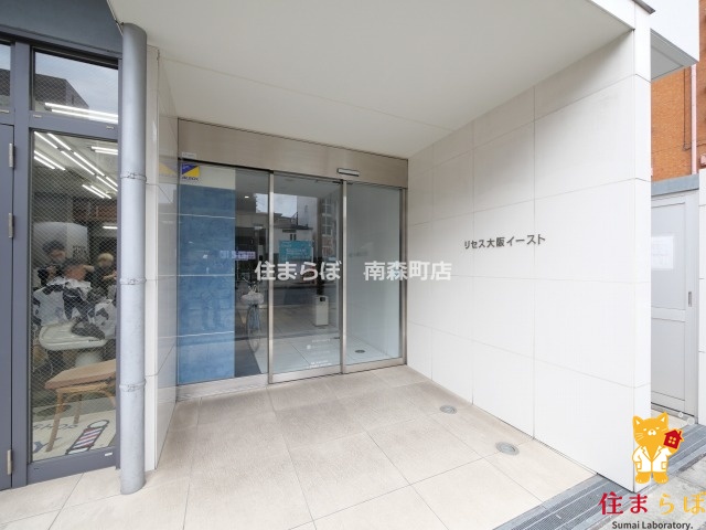 エントランス　「暮らしの設計図は、ここから始まります。」