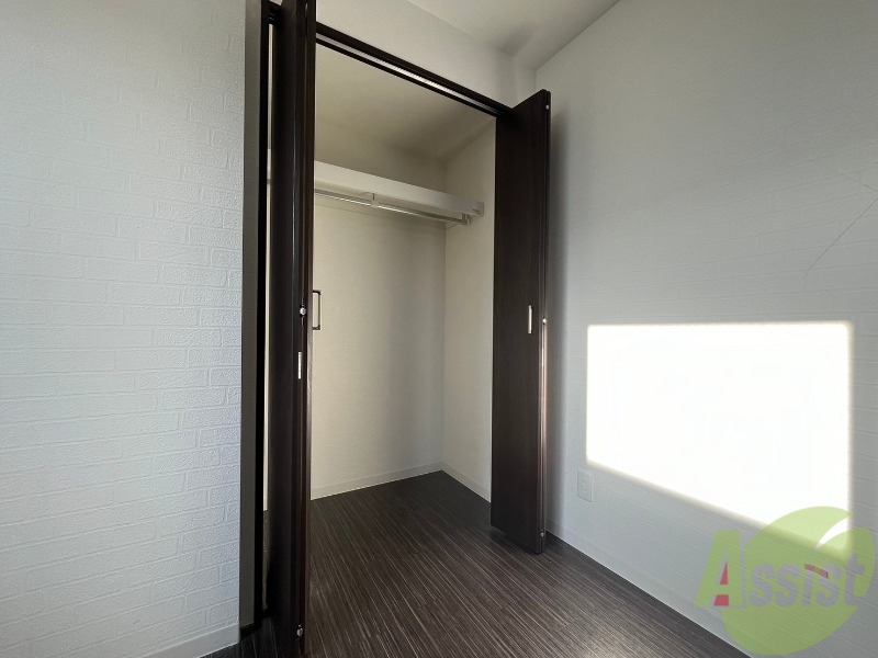 収納　寝室の収納です。部屋がすっきり片付きます。