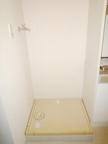 その他設備　室内洗濯機置場♪