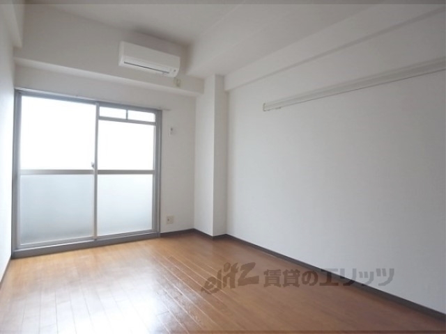 居室・リビング　居室