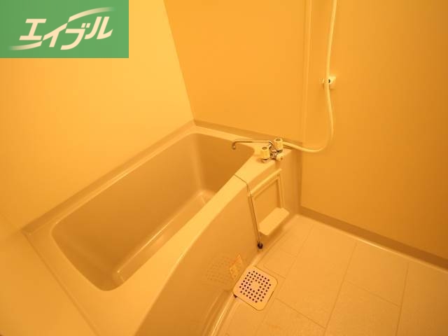 バス・シャワールーム　バスルーム