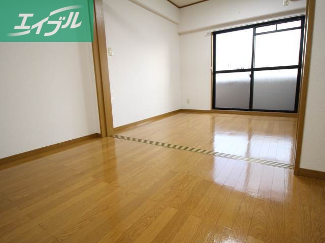 居室・リビング　居室