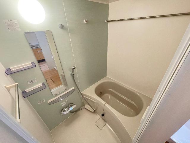 バス・シャワールーム　バス