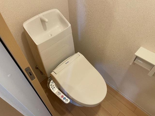 トイレ　シャワー付トイレ