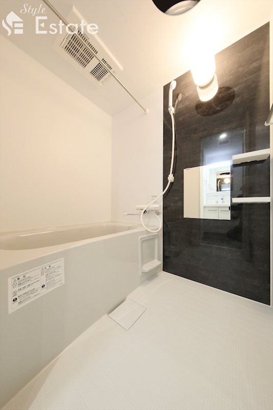 バス・シャワールーム　同仕様内装