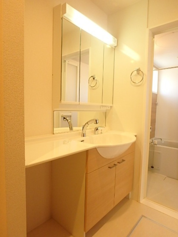 洗面設備　図面と現状に相違がある場合には現状を優先