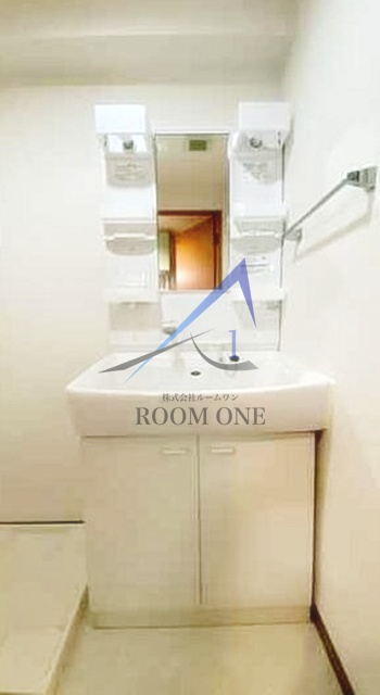 洗面設備　洗面台です。