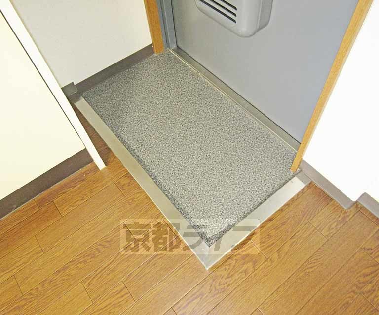 玄関　段差の少ない玄関です！