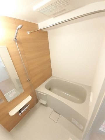 バス・シャワールーム　日々の暮らしに欠かせないお風呂です