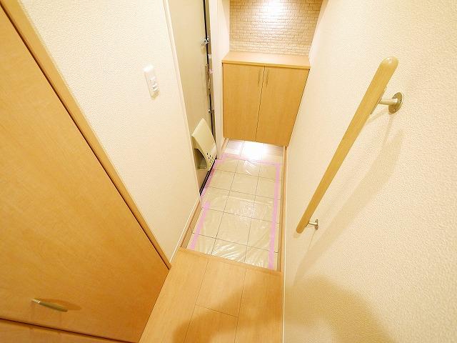 玄関　収納もある玄関です