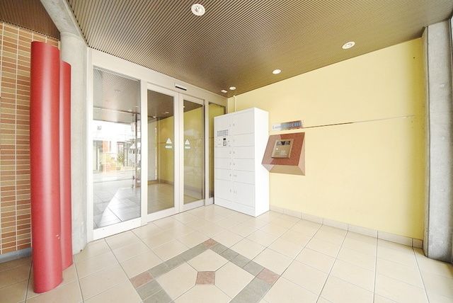 エントランス　★オートロック完備★