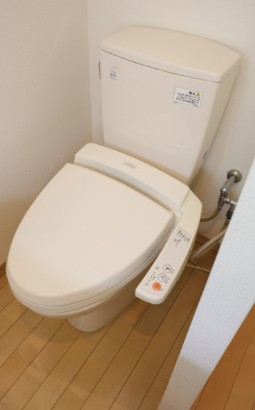 トイレ　※反転タイプの写真を使用しています。
