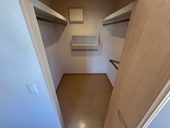 収納　※別部屋の写真です