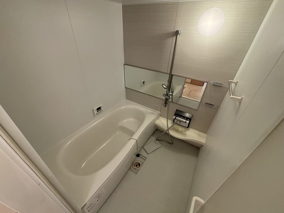 バス・シャワールーム　※別部屋の写真です