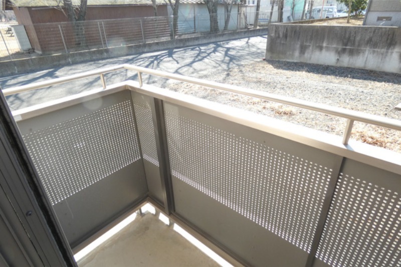 バルコニー　図面と現状に相違がある場合には現状を優先