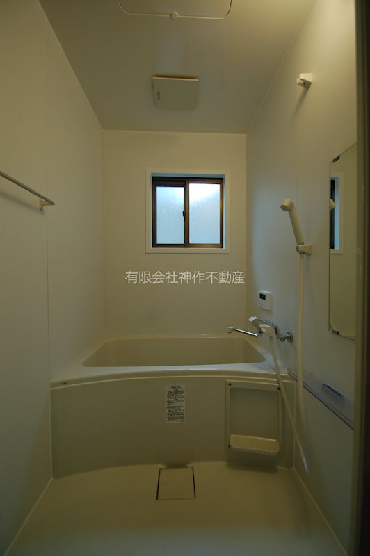 バス・シャワールーム　浴槽交換済