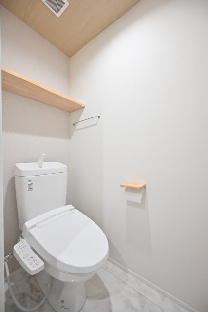 トイレ　清潔感のあるトイレです