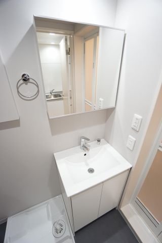 洗面設備　※同タイプの写真です。