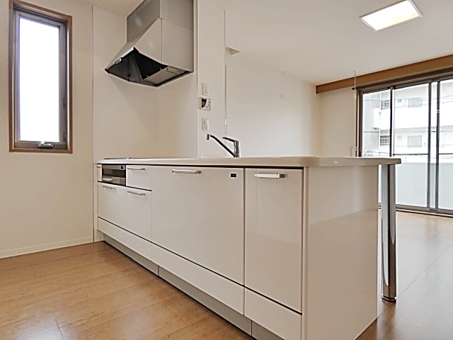 キッチン　キッチンでお料理をお楽しみください