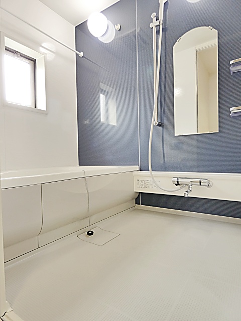 バス・シャワールーム　お風呂で日々の疲れを落としましょう