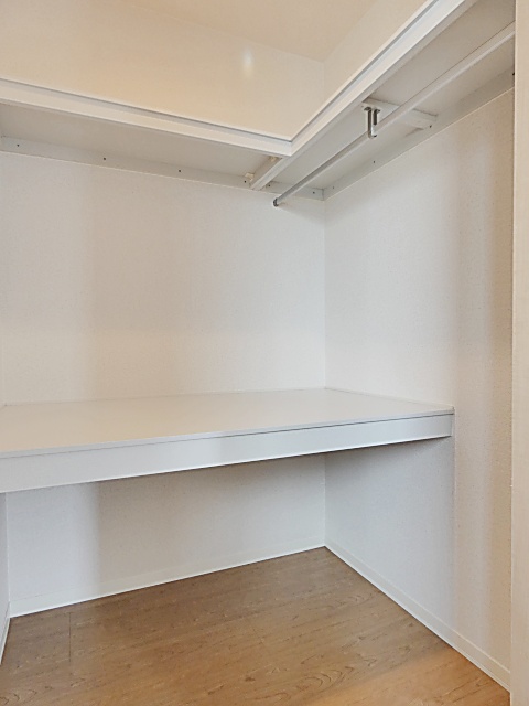 収納　ウォークインクローゼットです