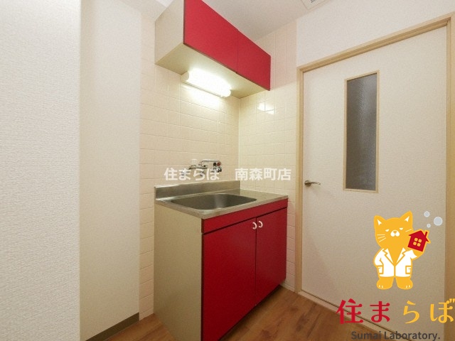 キッチン　「ただの部屋探しじゃない。“あなたの暮らし”探しです。」