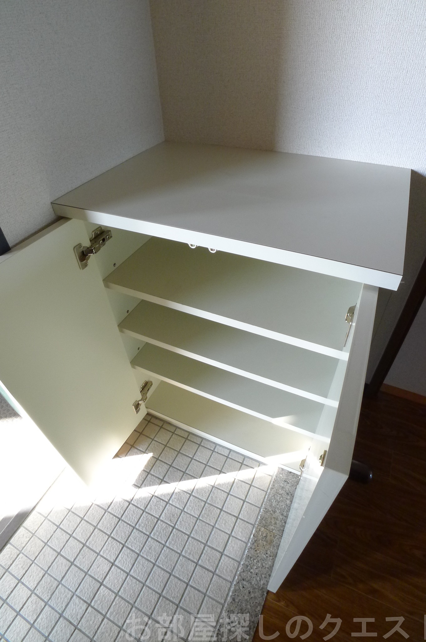 玄関　（写真は同物件イメージ）