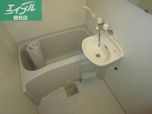 バス・シャワールーム　バス（イメージ）