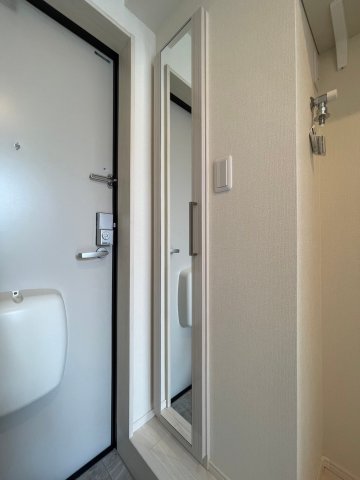 玄関　別号室イメージの為、現状を優先致します。