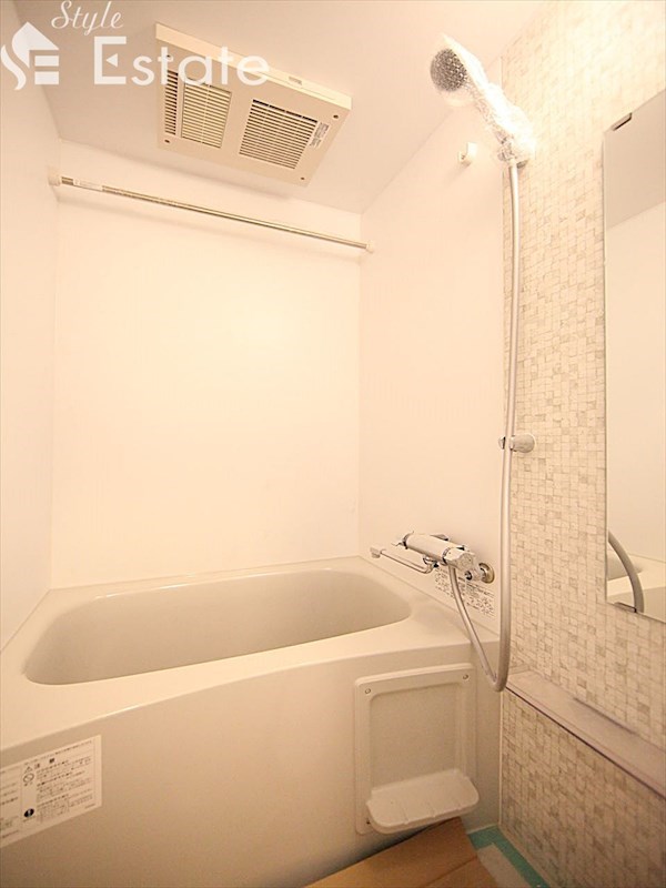 バス・シャワールーム　バスルーム