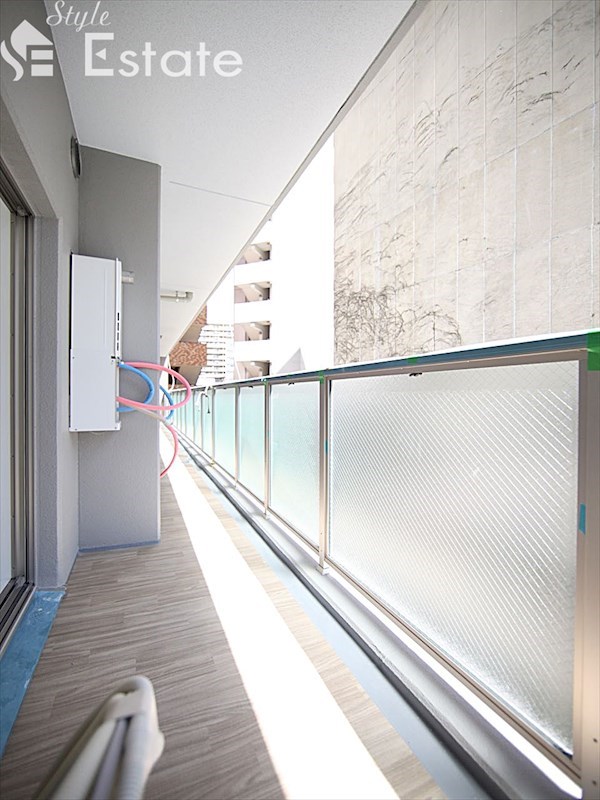 バルコニー　バルコニー