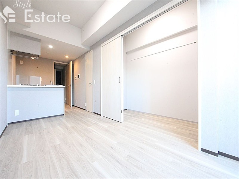 居室・リビング　内装