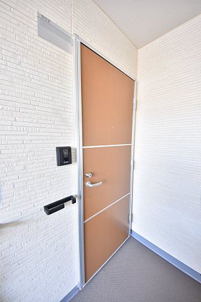 玄関　※同施工会社のイメージ写真※