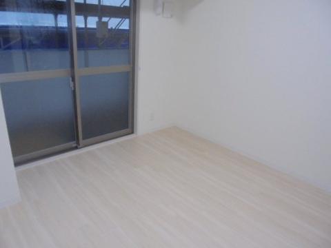 居室・リビング　室内