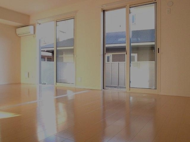 その他部屋・スペース　南側洋室