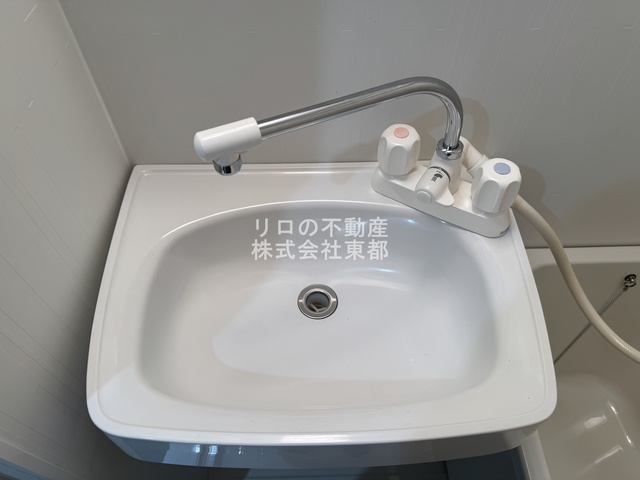 洗面設備　洗面ボウルもついているので、ここで洗顔できますね☆